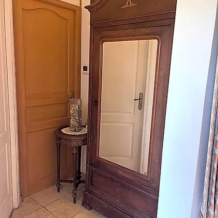 La Ferme Du Preneau Bed & Breakfast Challans