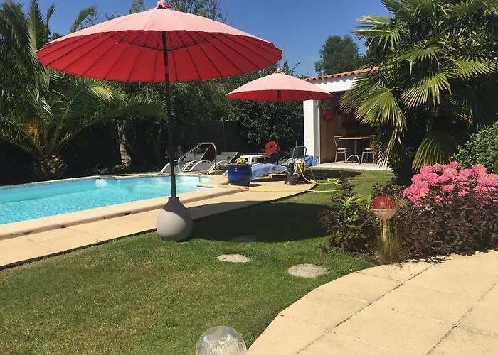 B&B La Ferme Du Preneau 샬랑