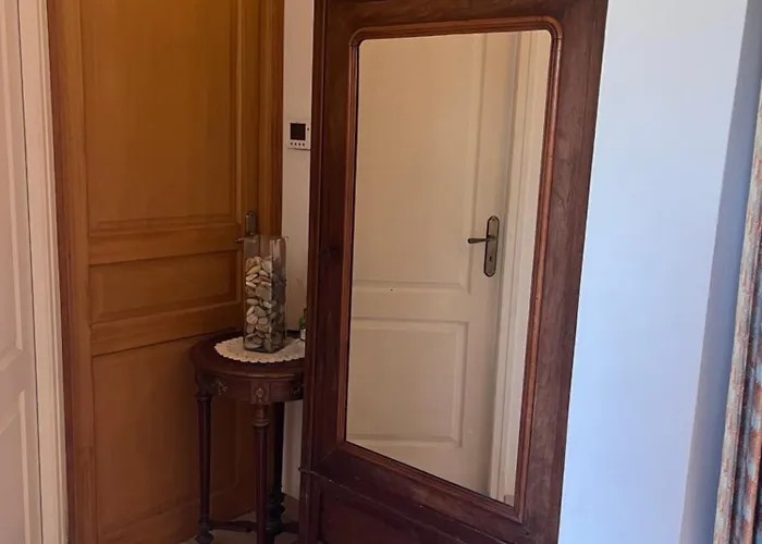 La Ferme Du Preneau 3* 샬랑